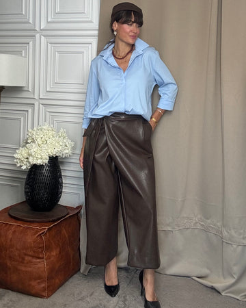 Pantalone giapponese ecopelle  a portafogli marrone cioccolato