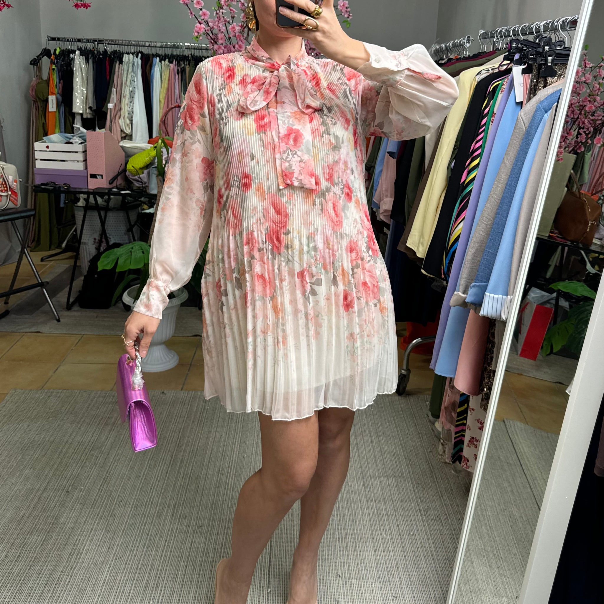 Abito chiffon plissettato rosa e rosa pastello