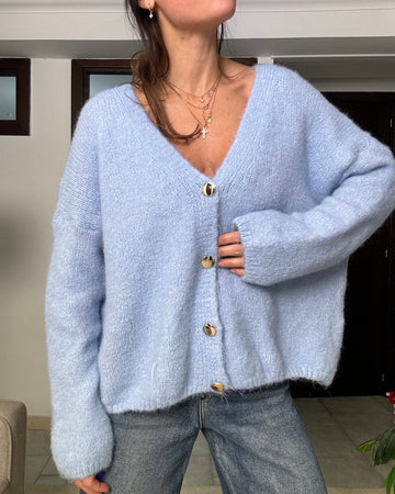 Pullover cardigan azzurro pastello