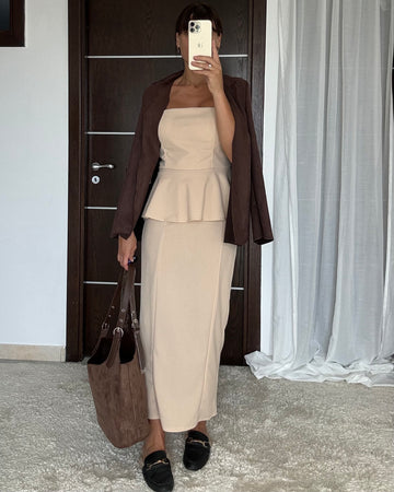 Coordinato due pezzi corpetto e gonna tubino burro