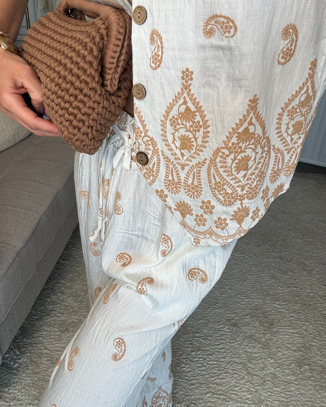 Coordinato Marrakech 35% Lino 58% cotone  “ricamo Tarz Fassi” bianco ricamo oro