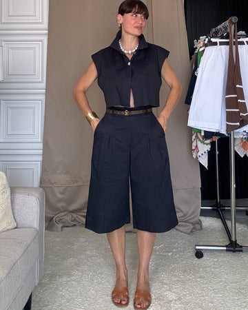 Completo gilet cropped e bermuda 100% cotone blu