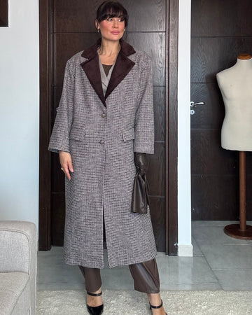 Cappotto lungo  “Principe di Galles “ con collo in velluto rigato