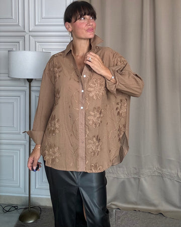 Camicia oversize con ricami camel