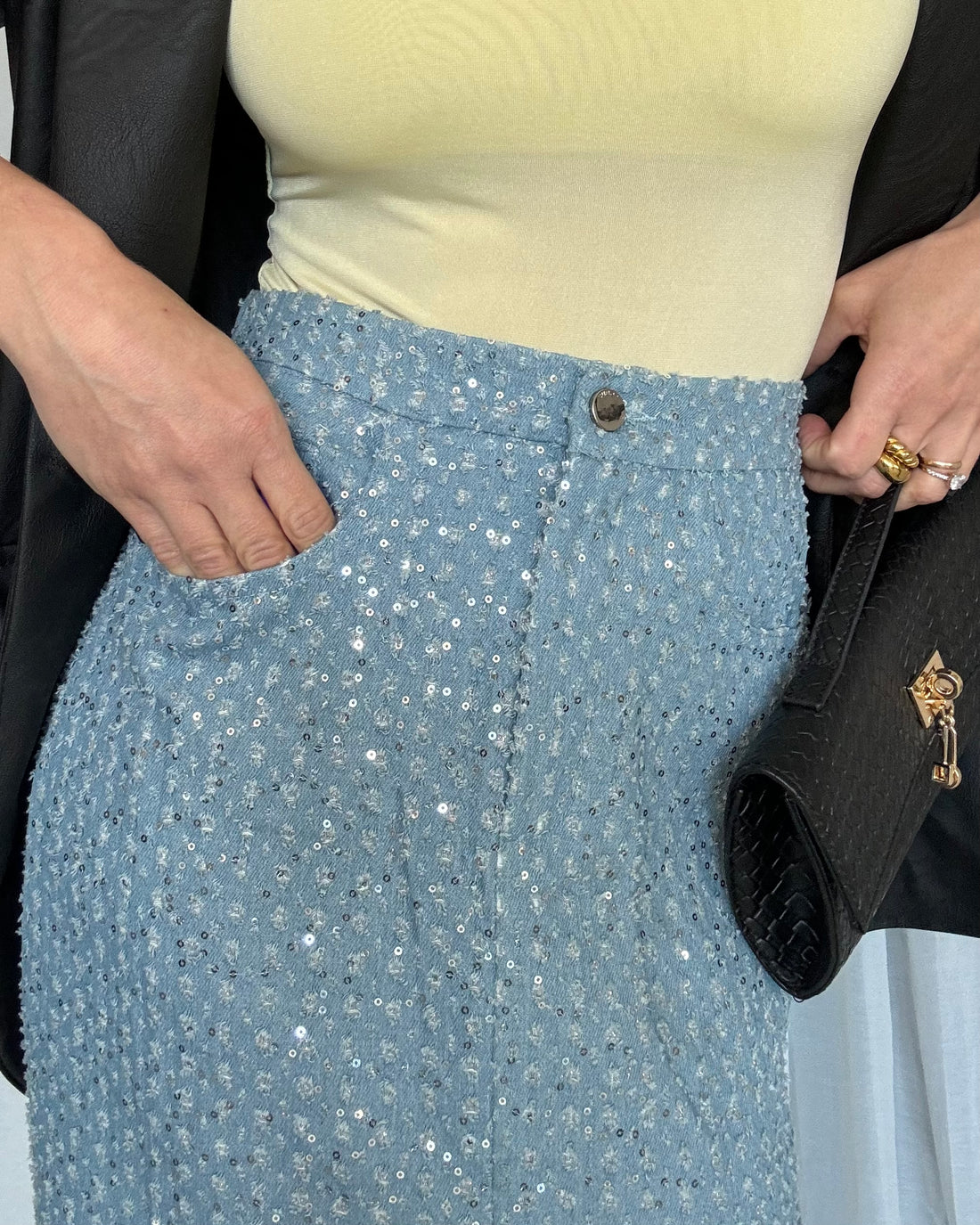 Gonna jeans tubino con paillettes lavaggio chiaro
