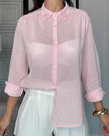 Camicia 100% cotone effetto lino con ricamo a mano rosa delicato pastello
