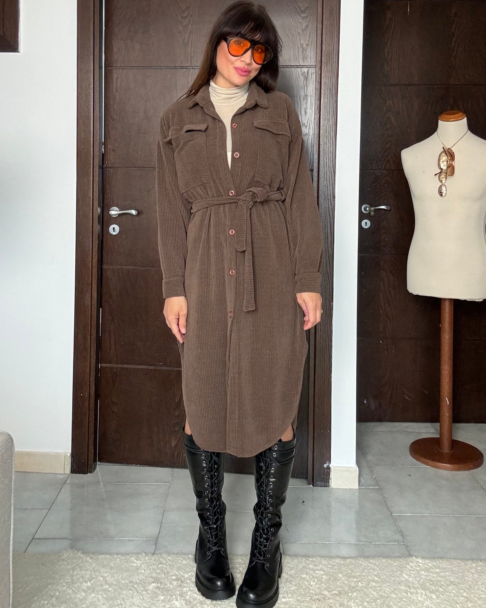 Scamiciata in velluto a costine marrone