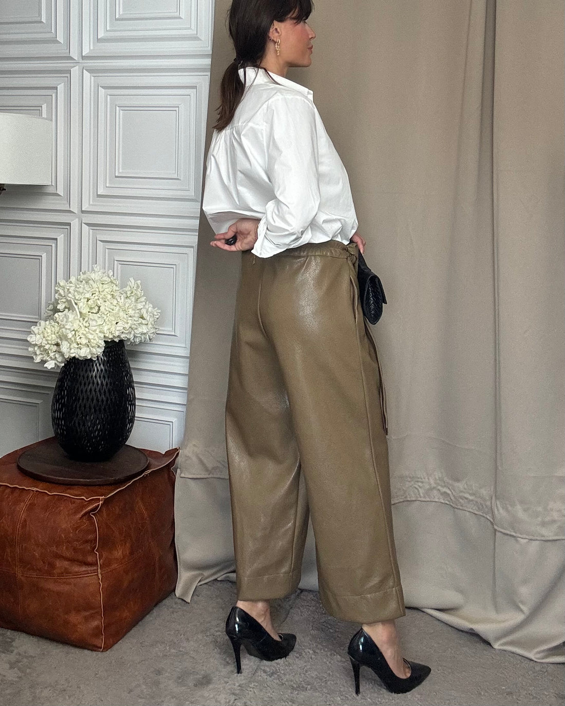 Pantalone giapponese ecopelle  a portafogli beige caldo/ tortora