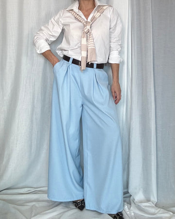 Pantalone curvy classico fit uomo sartoriale con cintura azzurro polvere