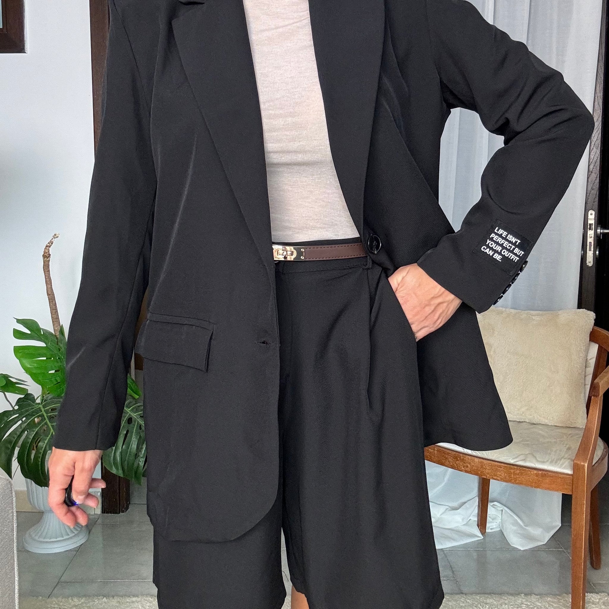 Tailleur Cloe con bermuda nero grafite