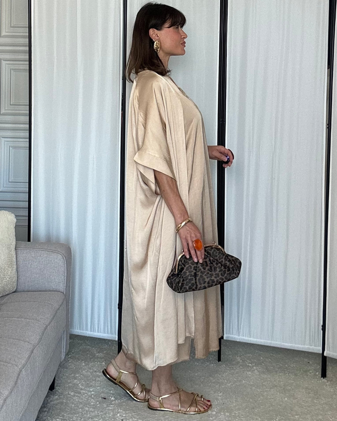 Completo luxury in seta viscosa abito e spolverino Made in Italy oro