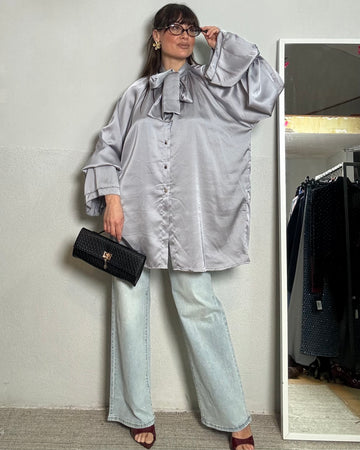 Camicia Penelope simil seta oversize grigia