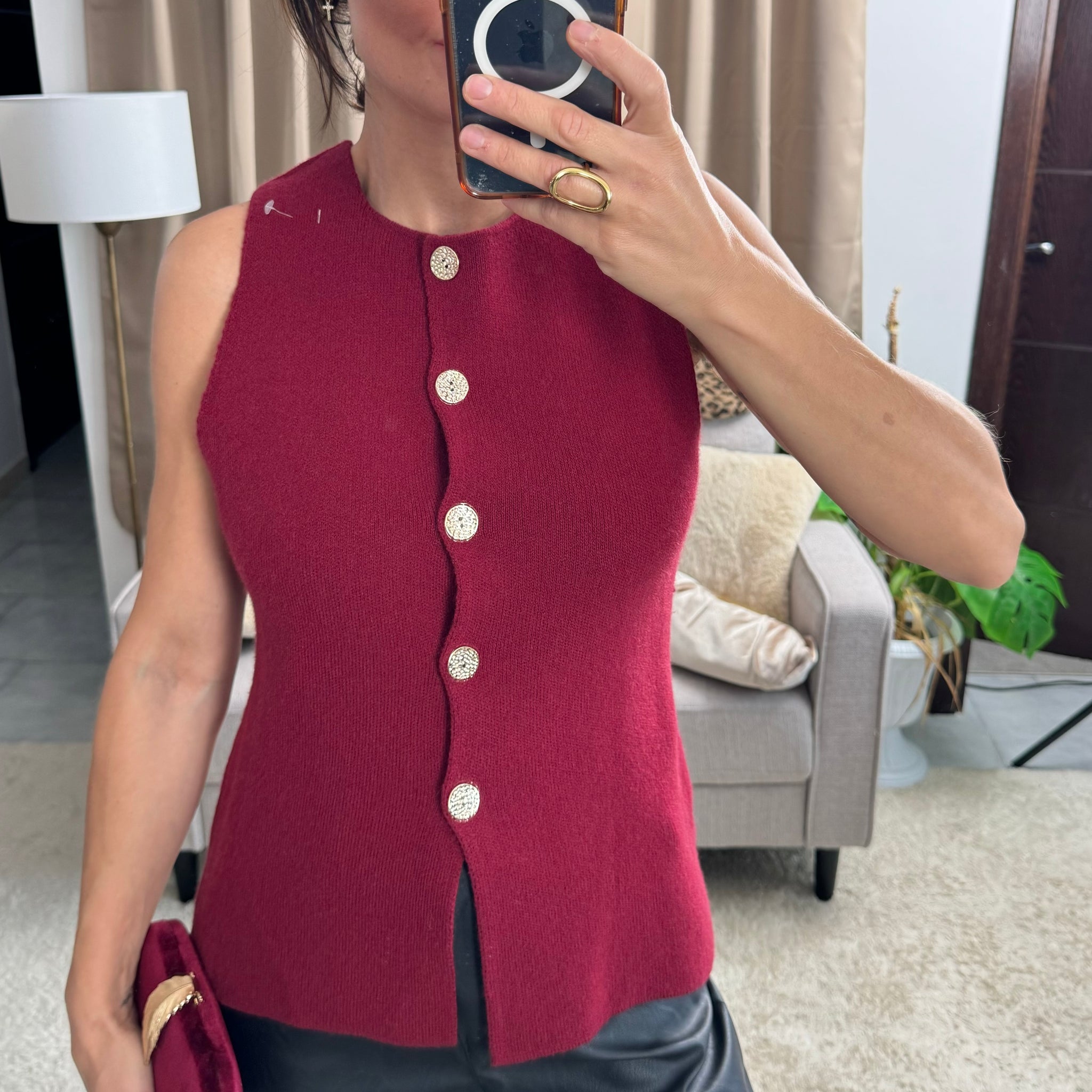 Gilet sfiancato in calda maglia bordeaux